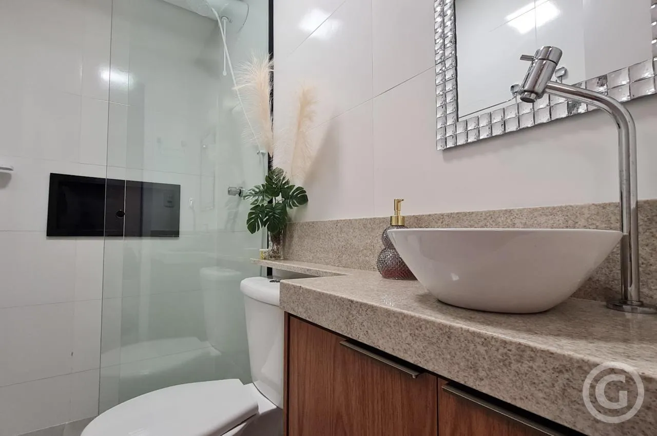 Furnished 1-bedroom apartment with open-plan kitchen — photo 8