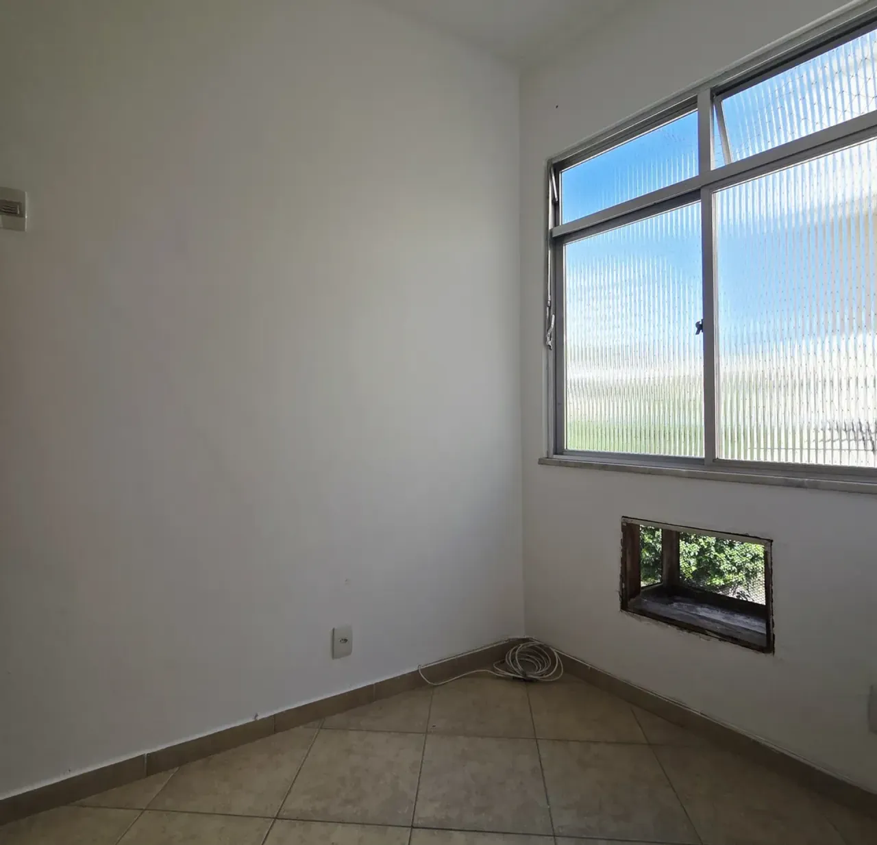 Apartamento com 2 quartos, 1 banheiro e cozinha fechada — photo 13