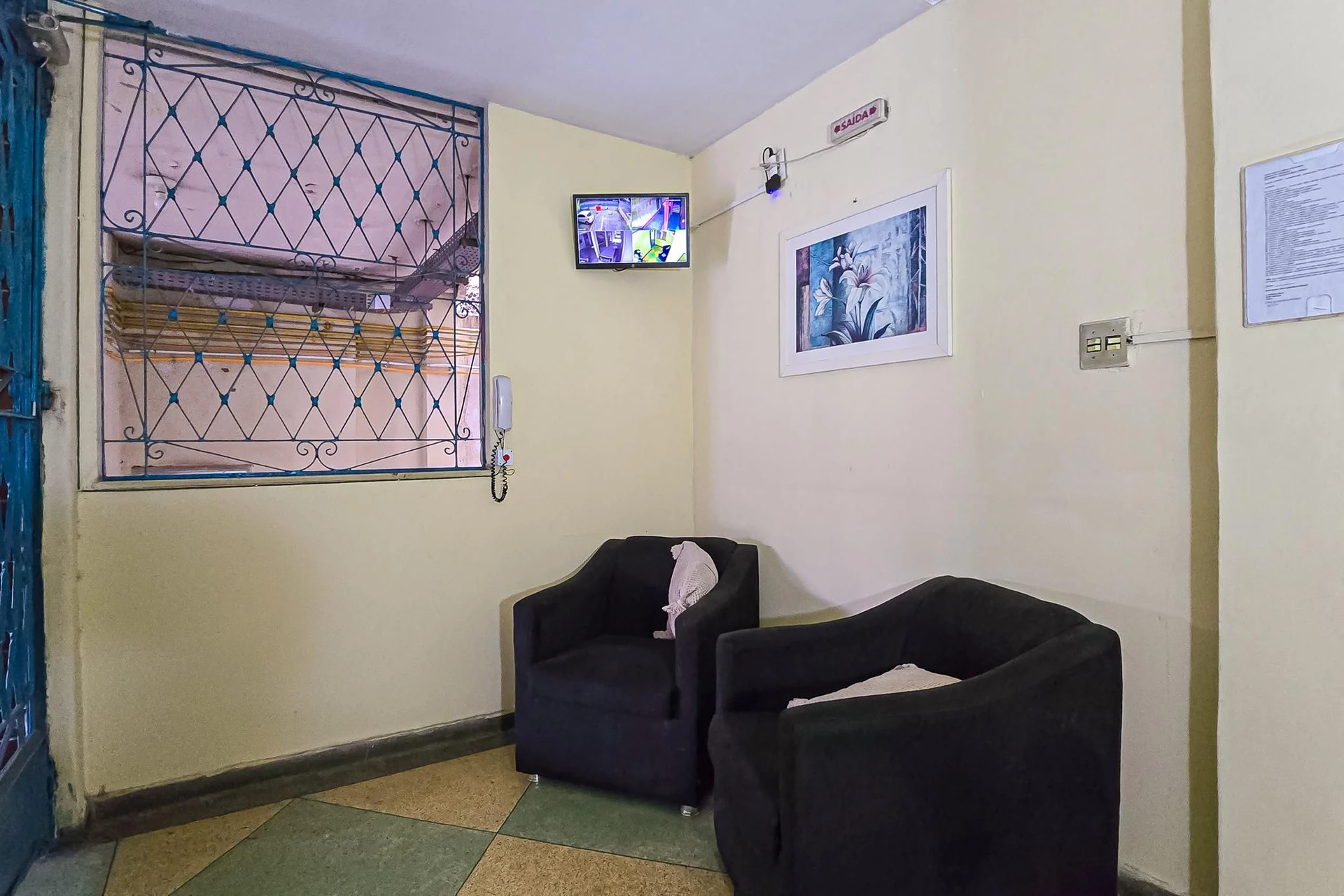 Apartamento de 2 dormitorios con cocina independiente — photo 33