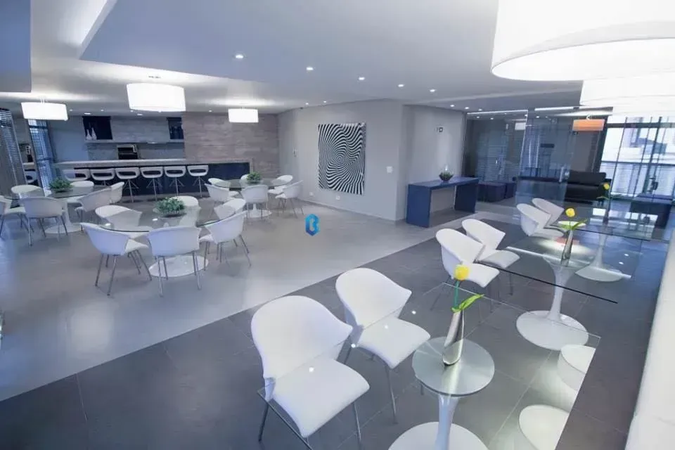 Мебльована квартира з 1 спальнею 30 м² та кухнею-студією — photo 4