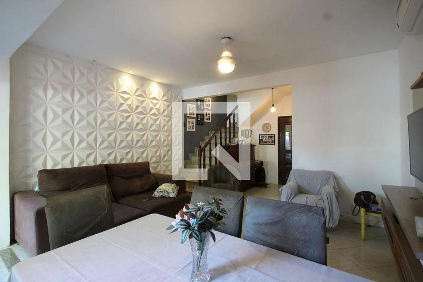 Furnished 140 m² house with 3 bedrooms and 3 bathrooms — photo 16