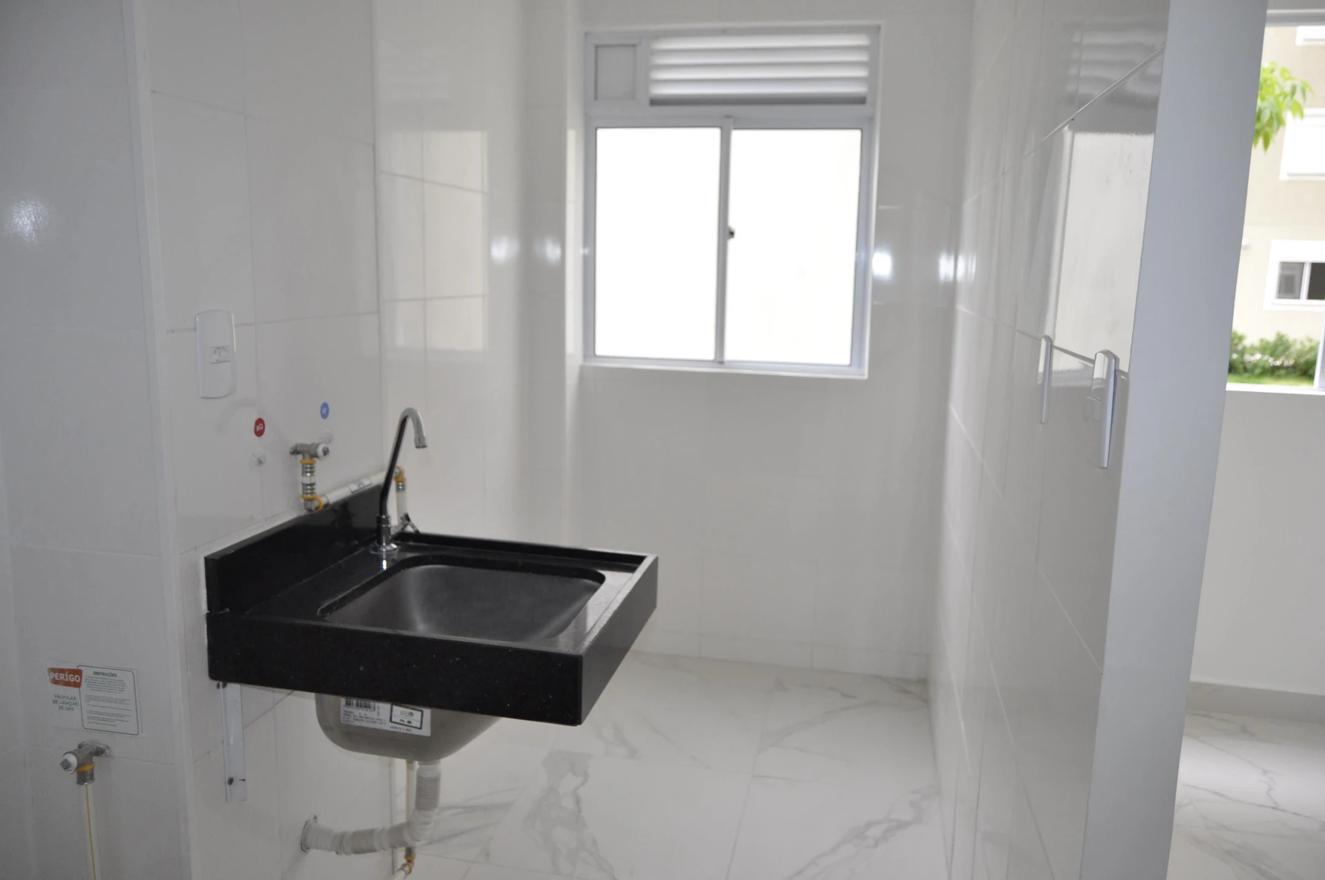 2-bedroom apartment in a building with a pool — photo 22