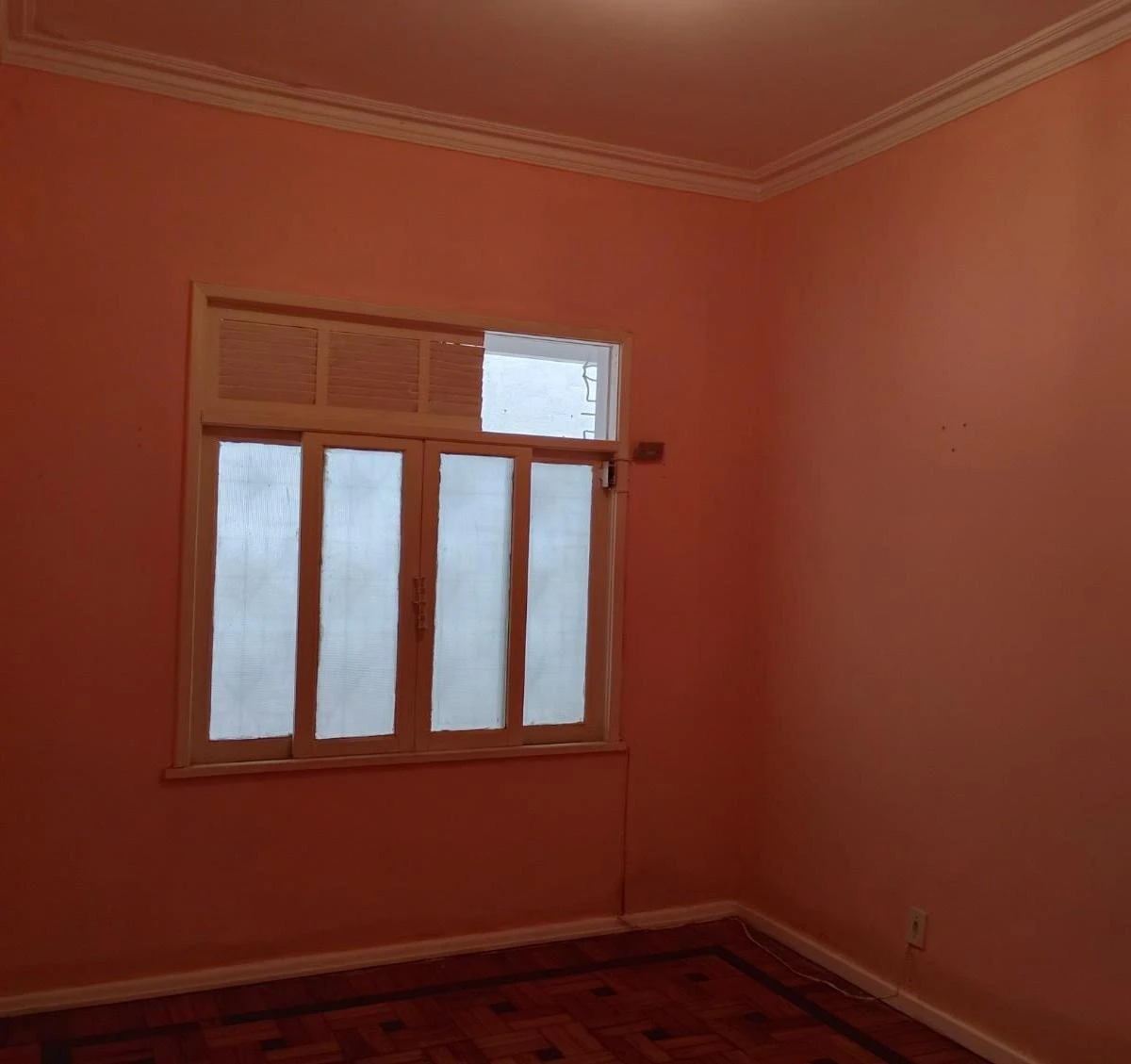 House, 50 m², with wood or laminate floors — photo 9