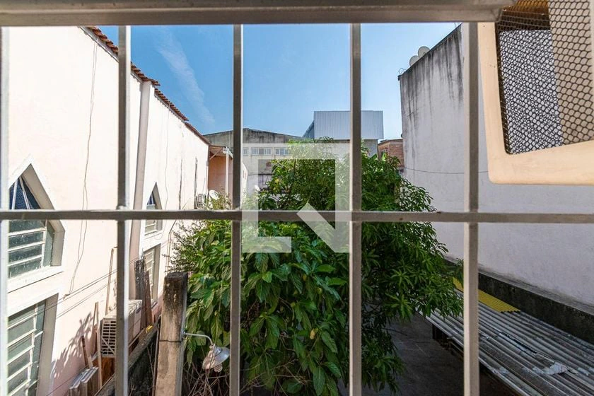 Casa amueblada con 3 dormitorios y 240 m² con balcón — photo 27