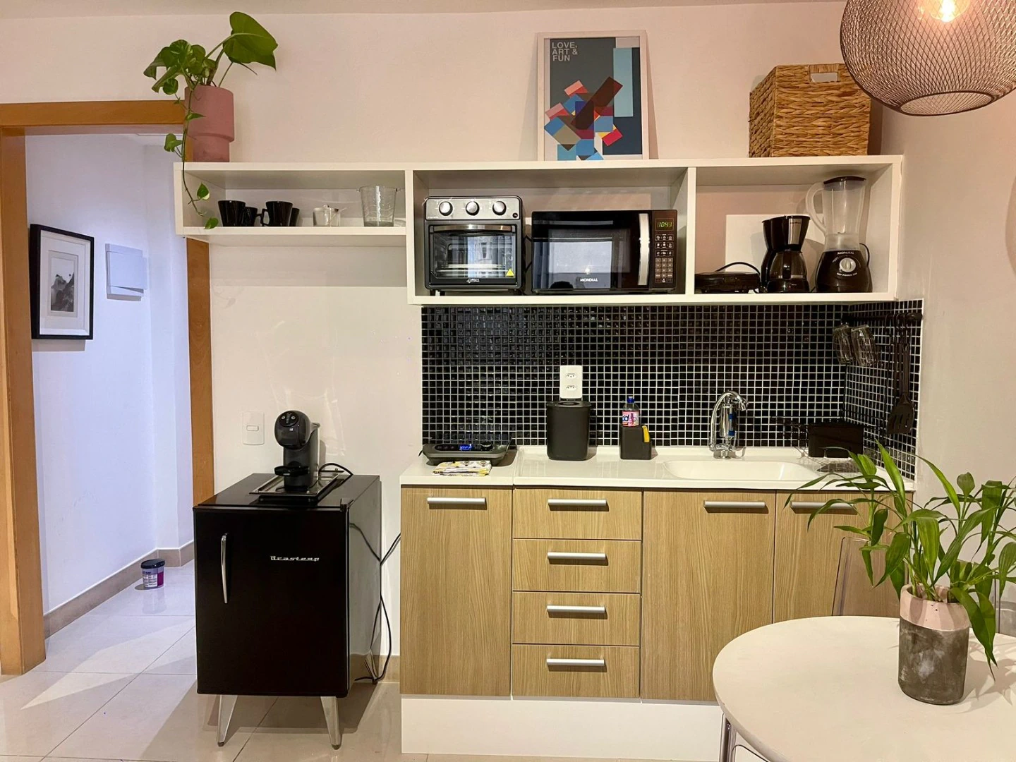Furnished 30 m² studio with 1 bedroom and electric stove — photo 9