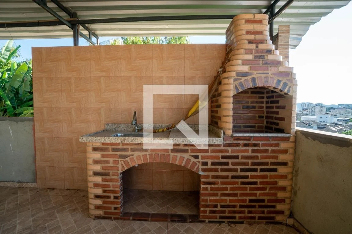 2-bedroom house with a grill on the balcony — photo 11