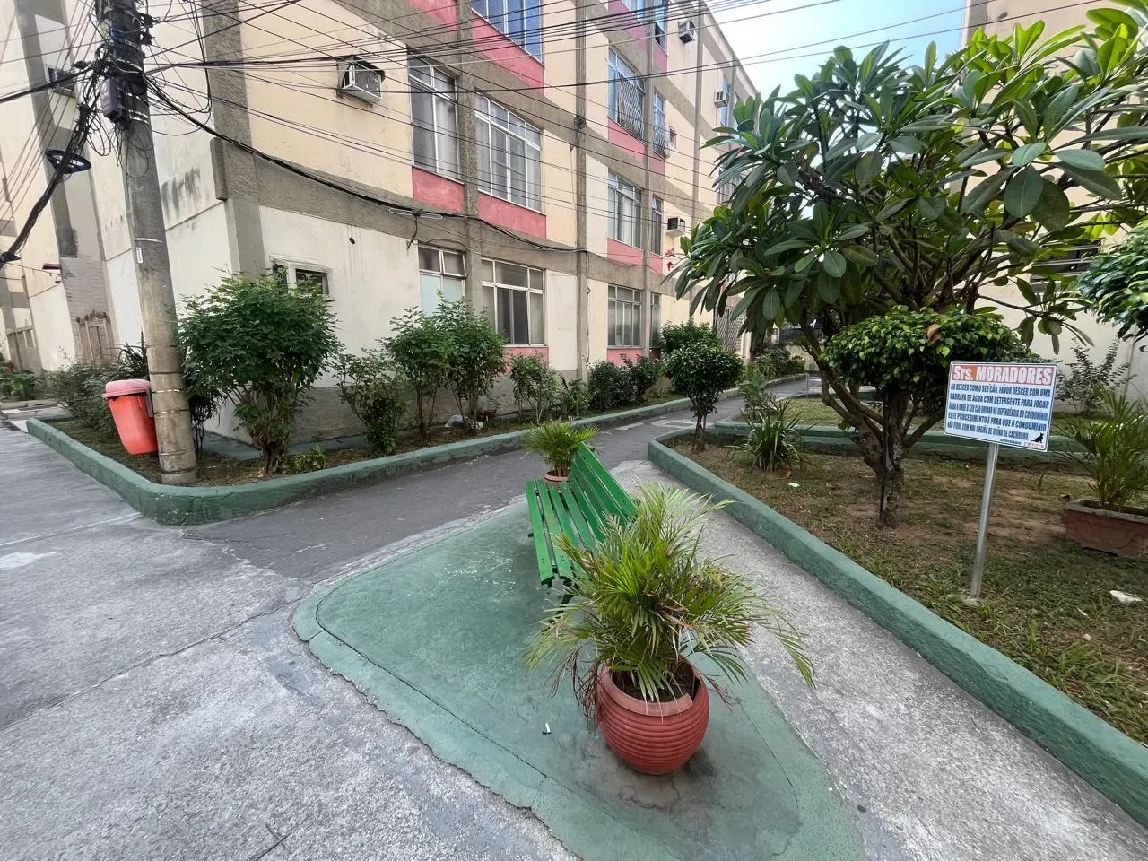 Unfurnished apartment with 1 bedroom and 1 bathroom — photo 26