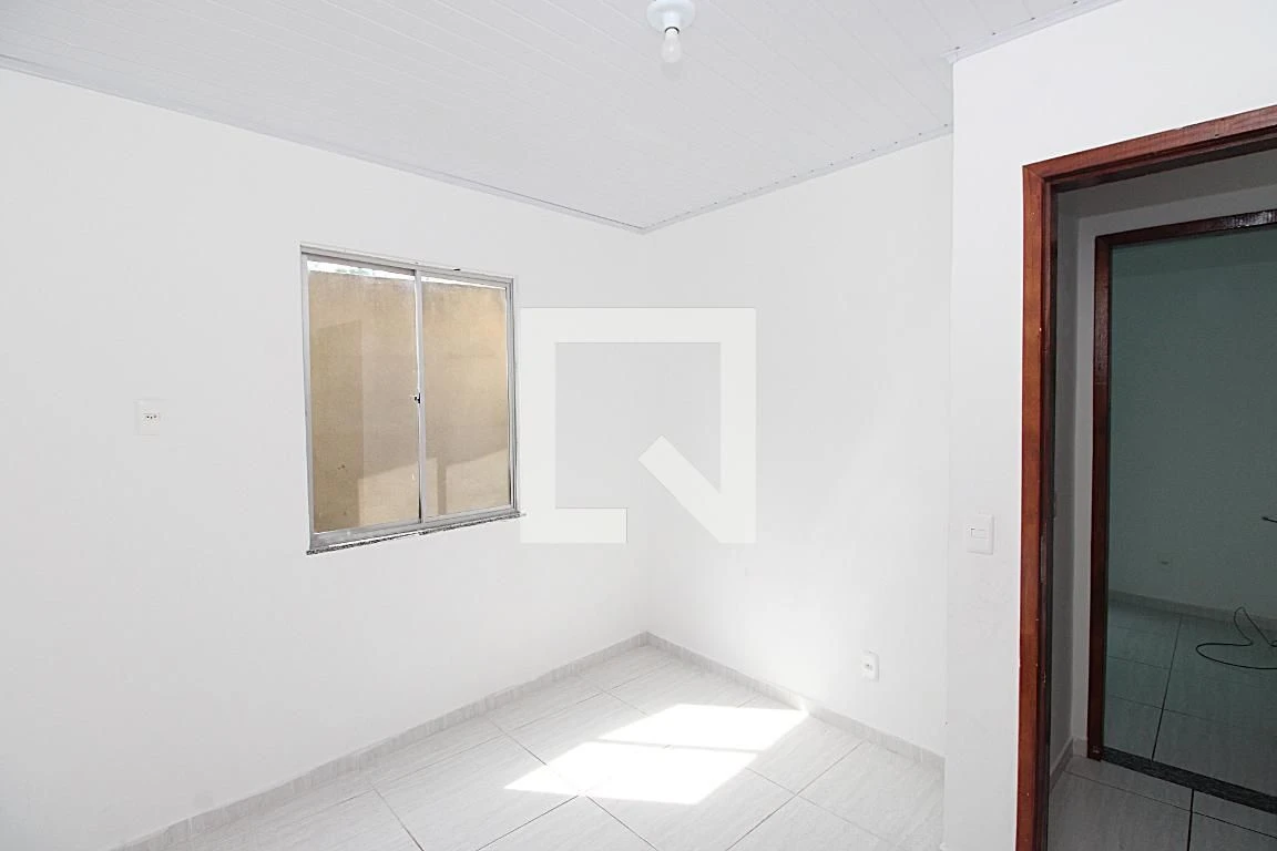 Unfurnished 2-bedroom apartment with open-plan kitchen — photo 21