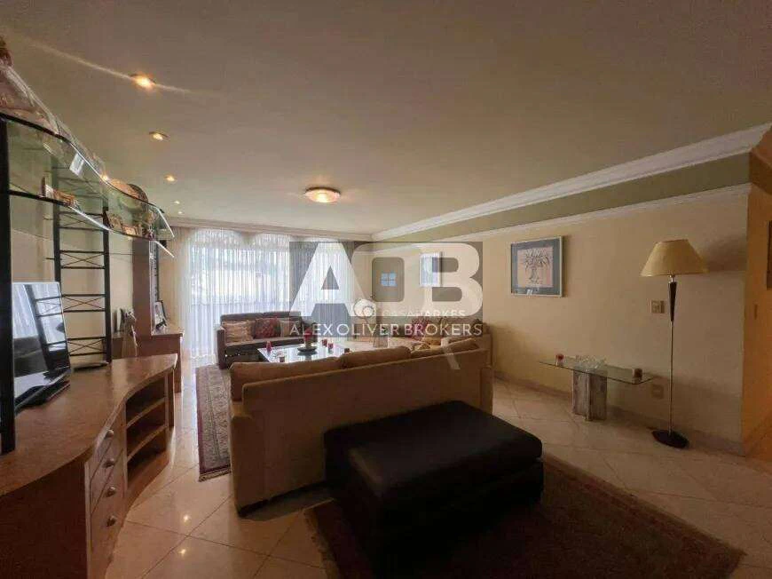 Casa mobiliada com 8 quartos e piscina de uso exclusivo — photo 13