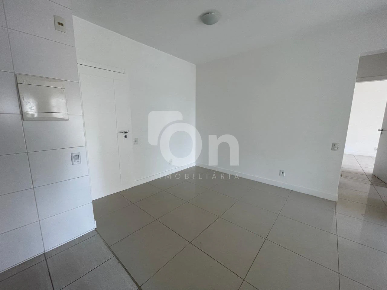 2-bedroom apartment with a water view in Florianópolis — photo 22