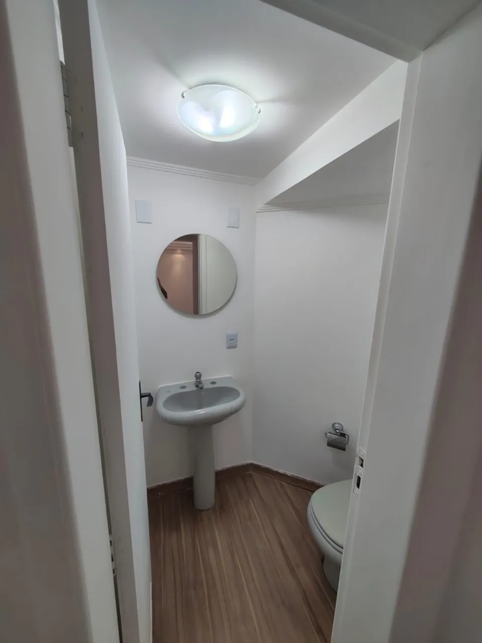 Bathtub in a 3-bedroom apartment, 160 m² — photo 3