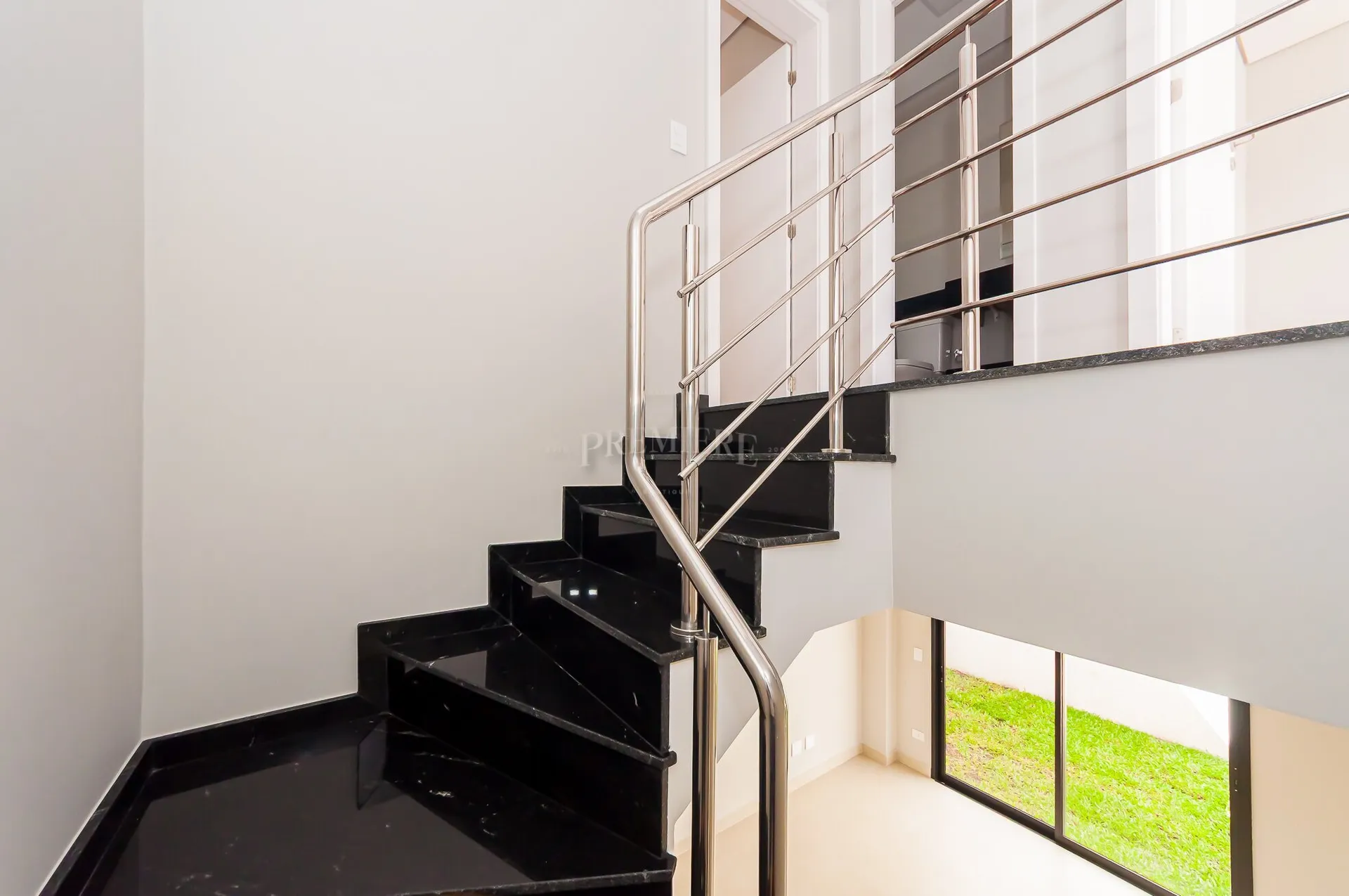 House, 97 m², with a glass-enclosed balcony — photo 34