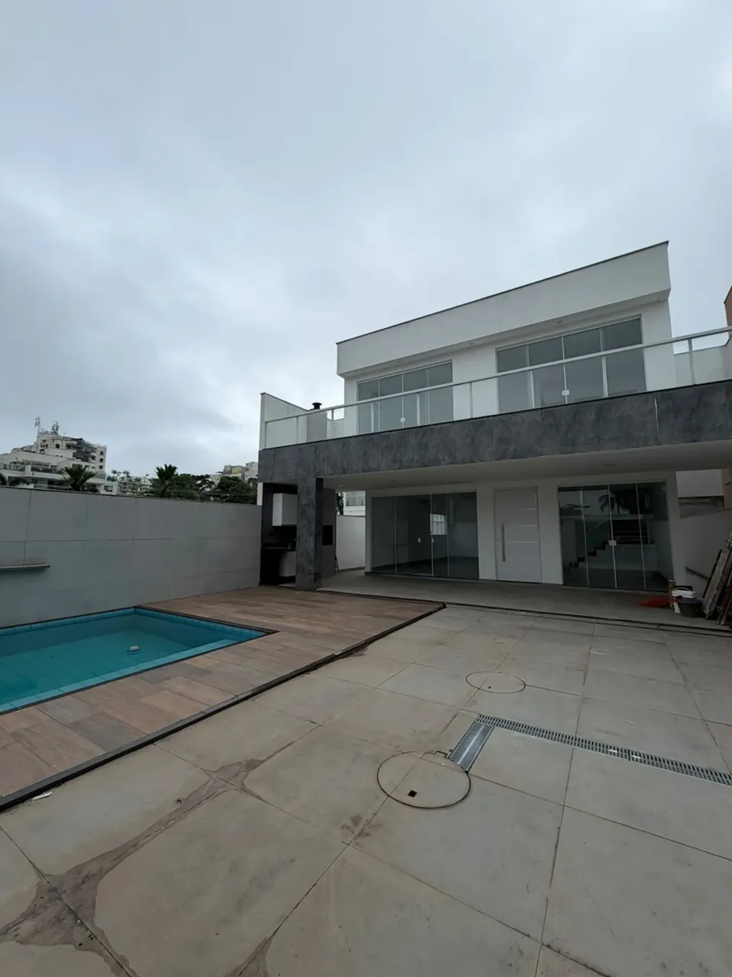 House, 300 m², with a walk-in closet — photo 12