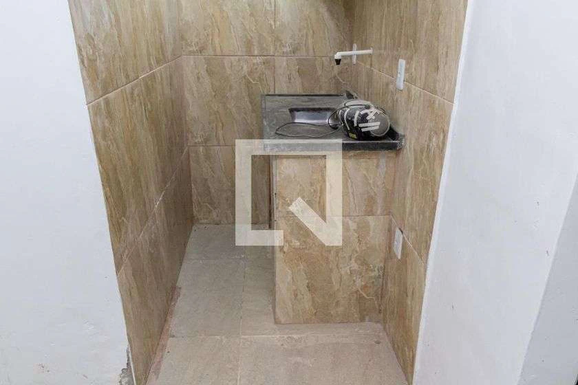 Estudio sin amueblar de 30 m² con 1 baño — photo 2