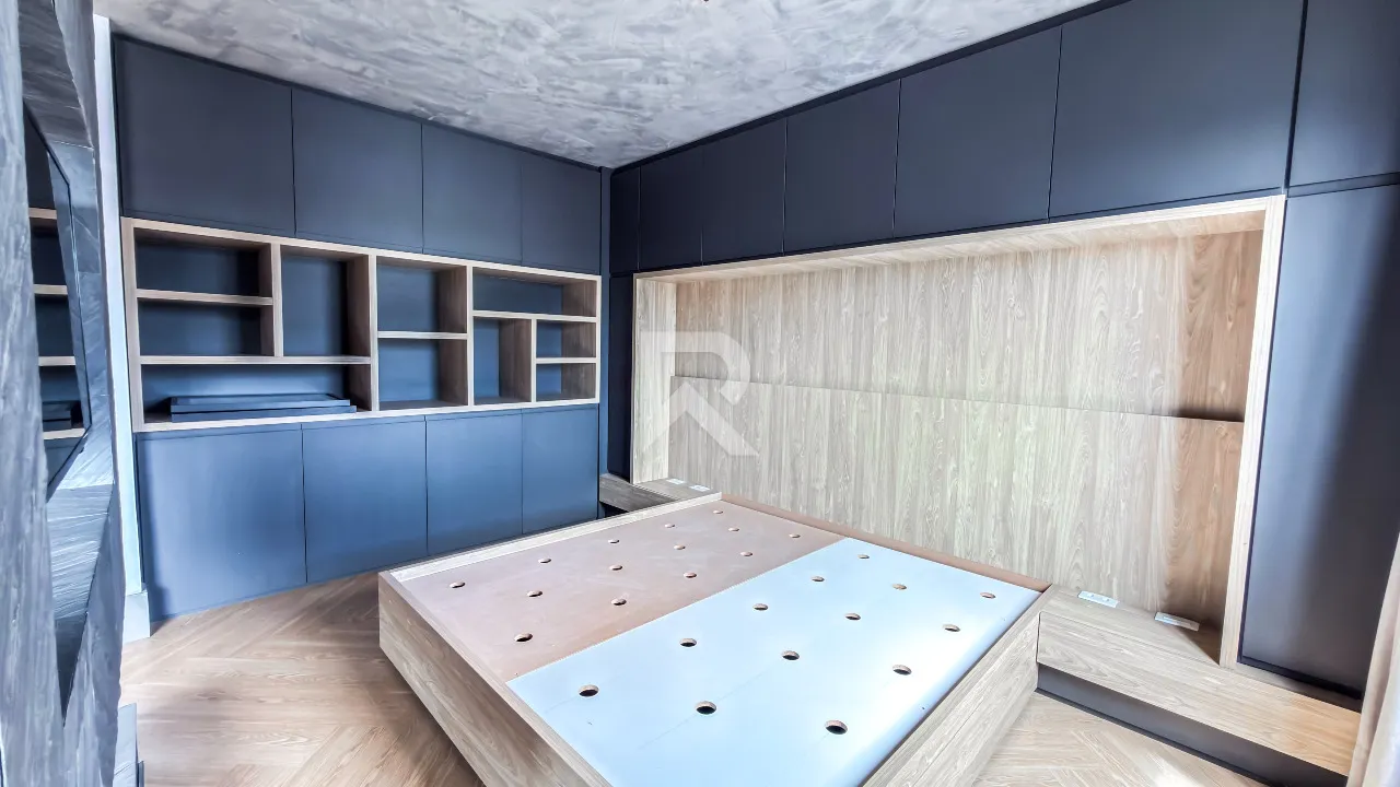331 m² apartment with 2 parking spaces and 2 en-suites — photo 20
