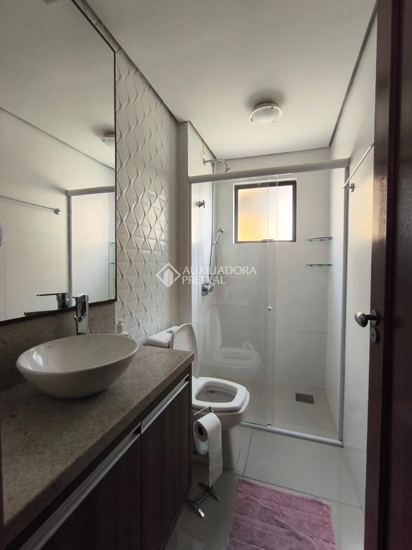 Furnished 70 m² apartment with 2 bedrooms and balcony — photo 4