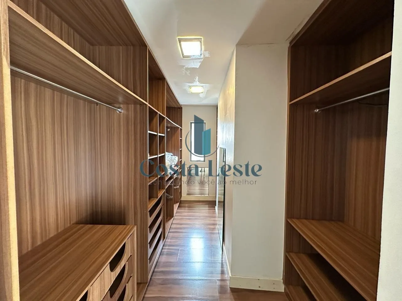 Furnished apartment, 142 m², with a grill on the balcony — photo 15