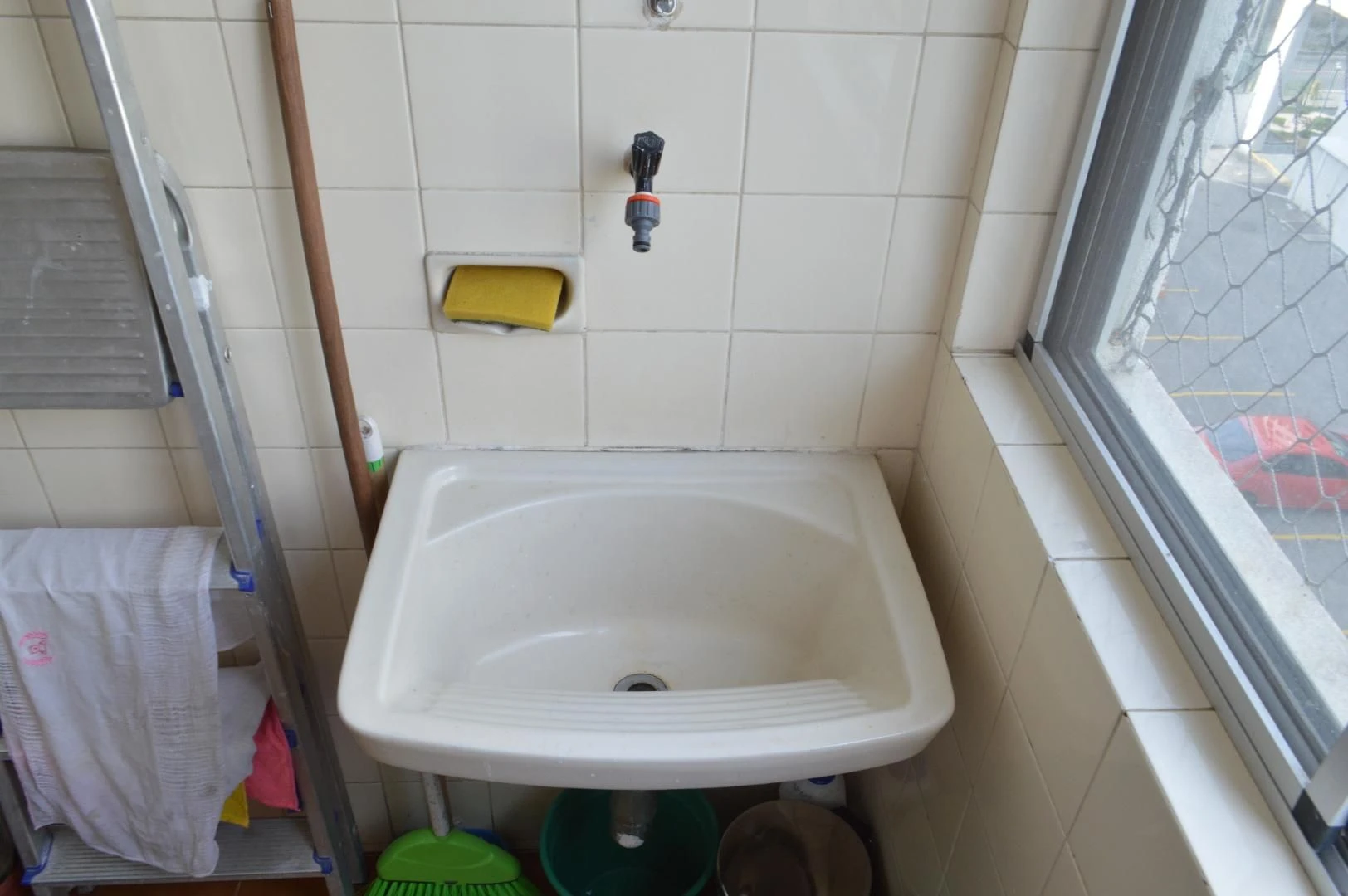 Apartamento amueblado de 2 dormitorios con balcón — photo 16