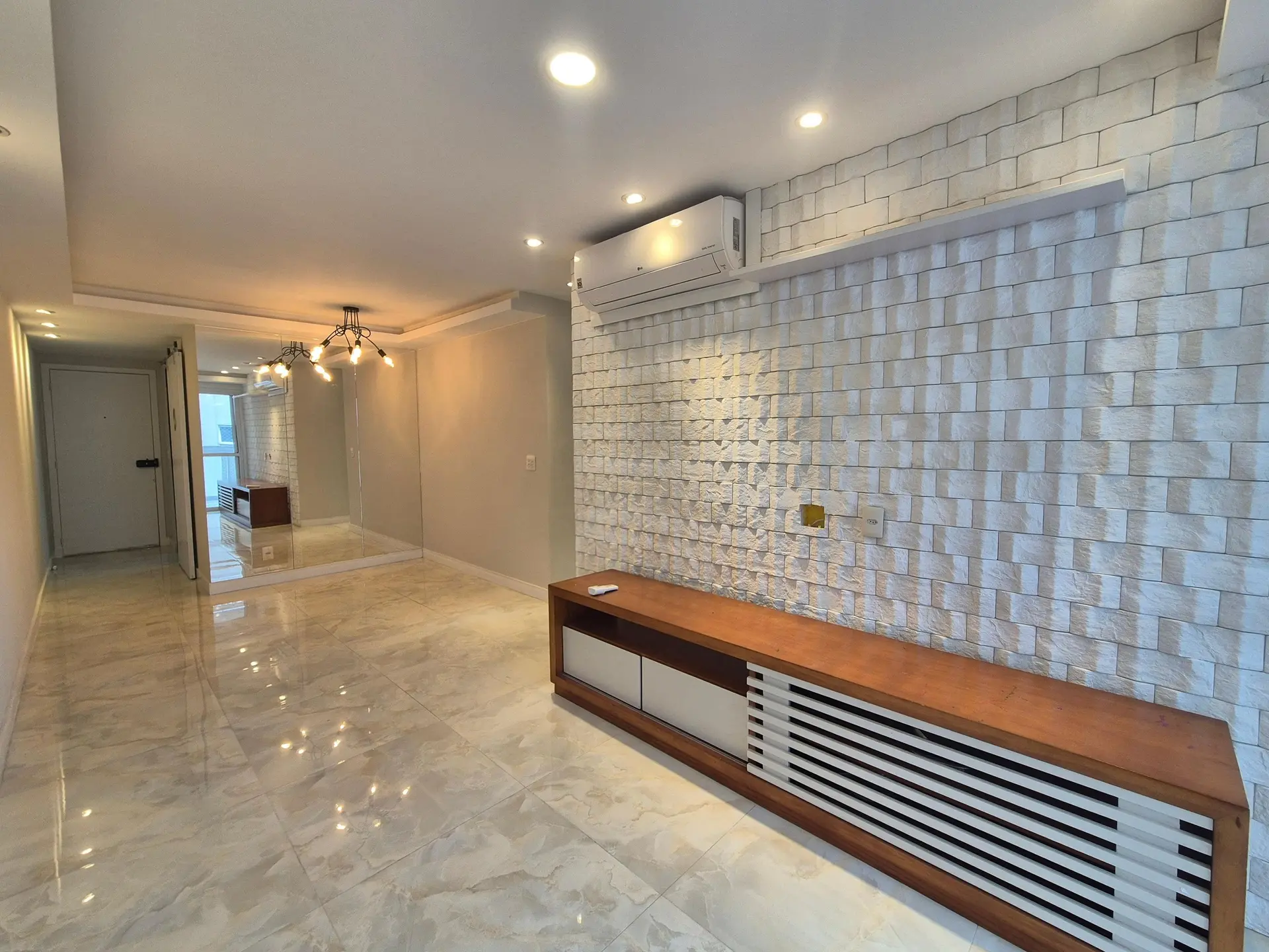 Apartamento de 2 quartos com closet — photo 13