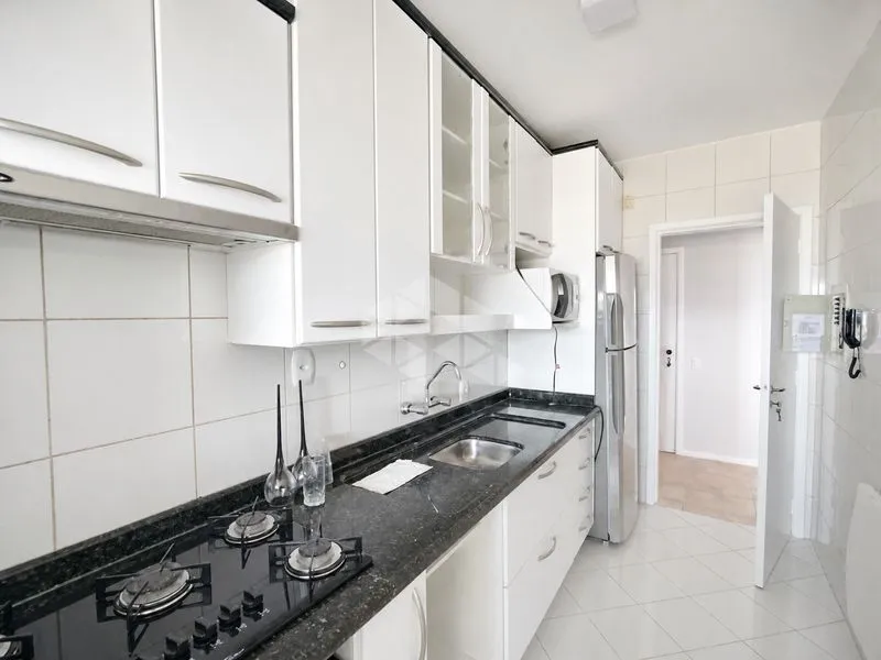 Home office in a 3-bedroom apartment, 98 m² — photo 4