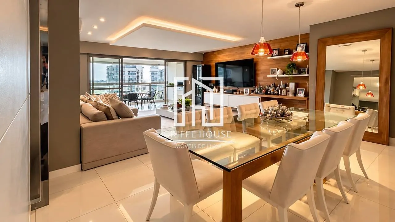 Furnished apartment, 233 m², with a bathtub — photo 18