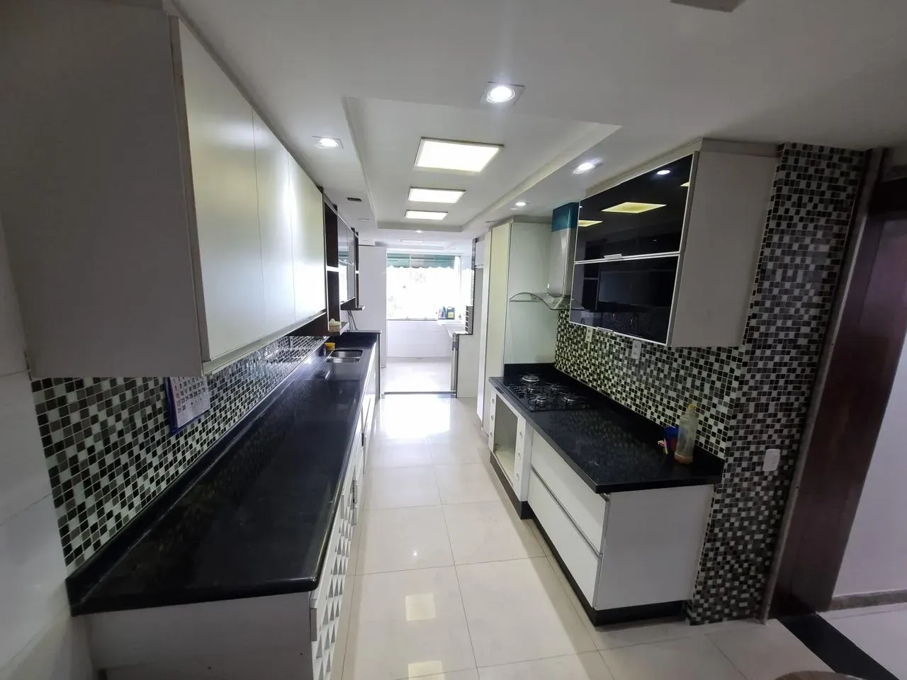 Walk-in closet in a 4-bedroom apartment, 110 m² — photo 16
