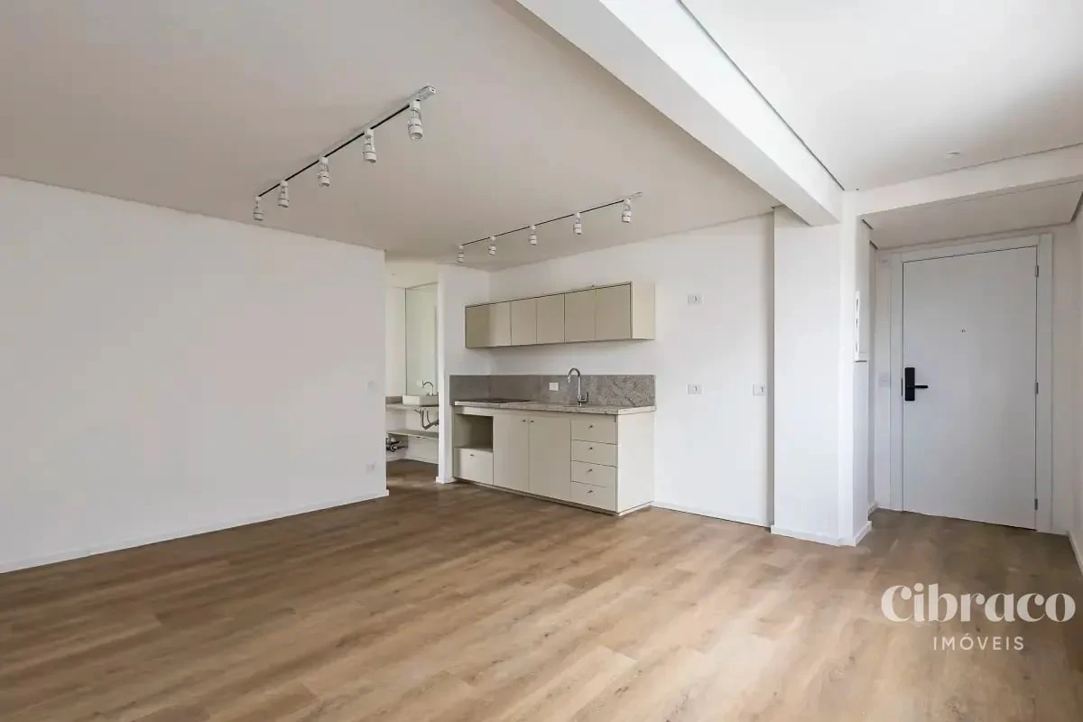 1-bedroom apartment with balcony and air conditioning — photo 2