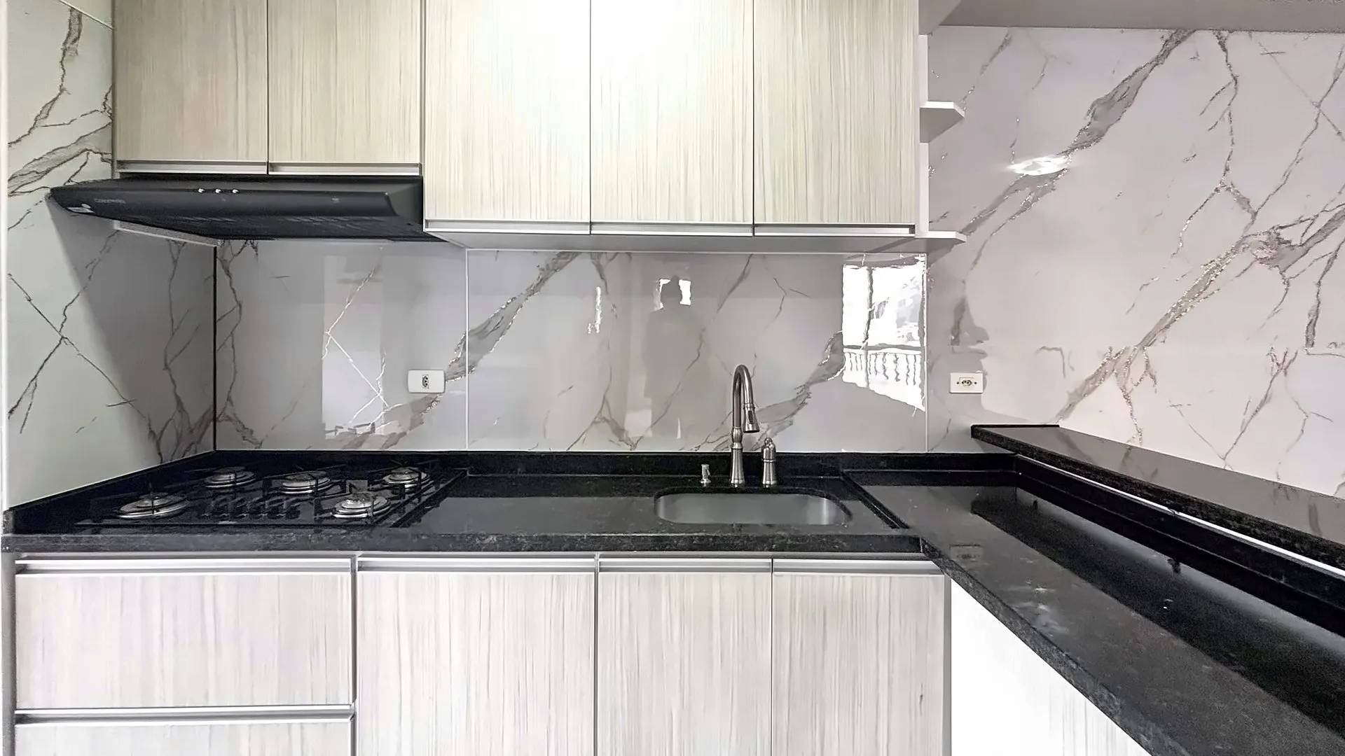 Washing machine in a 3-bedroom apartment, 73 m² — photo 3