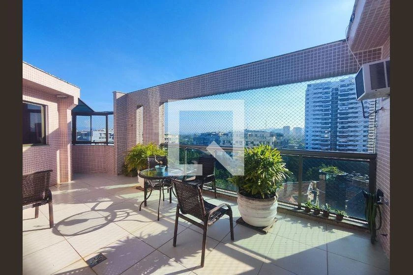 Apartamento mobiliado de 139 m² com 3 quartos e varanda — photo 2