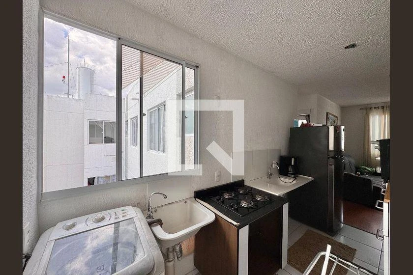 Furnished 2-bedroom apartment with an open-plan kitchen — photo 30