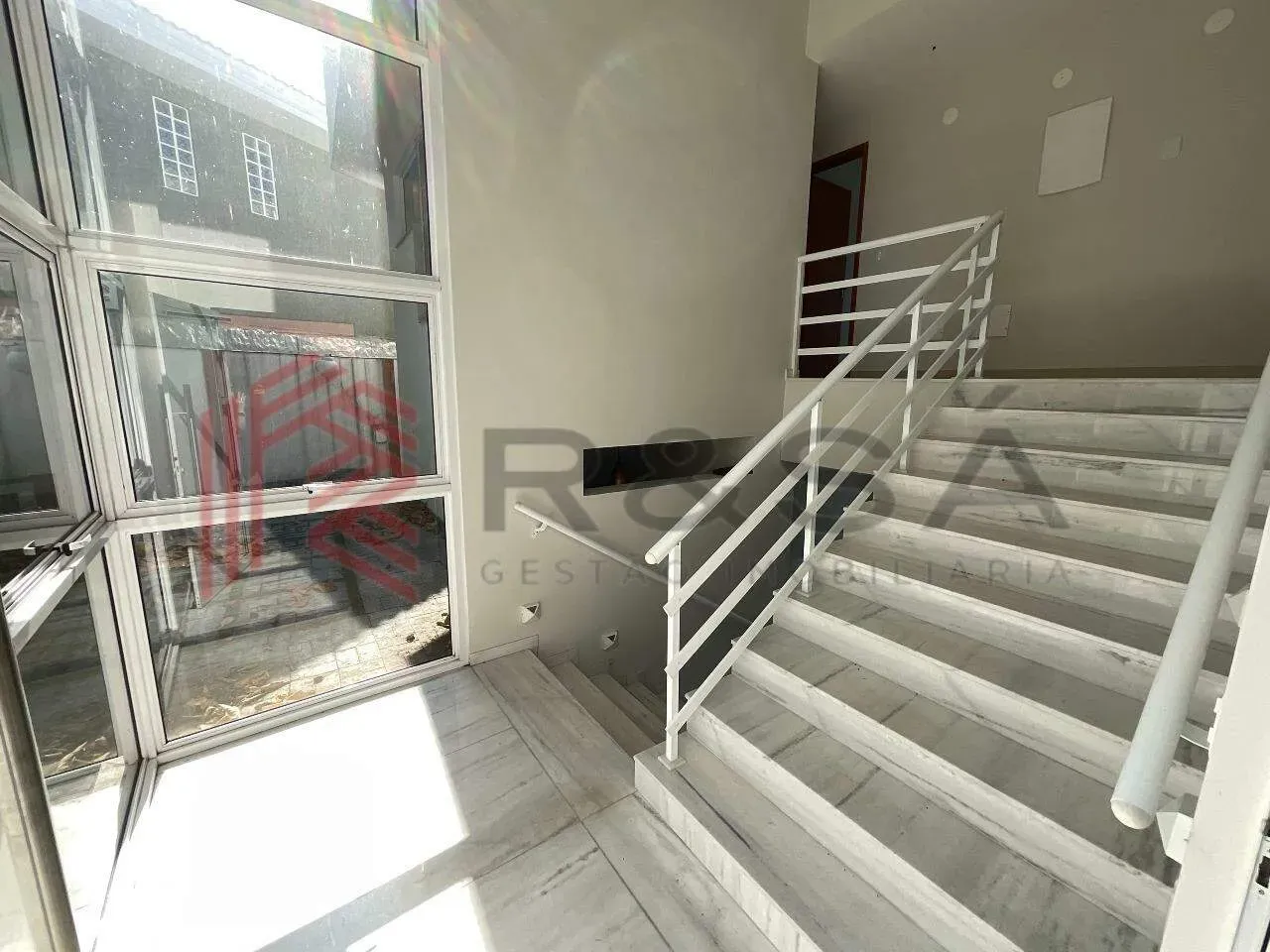 Rental house with 3 bedrooms and a separate kitchen — photo 7