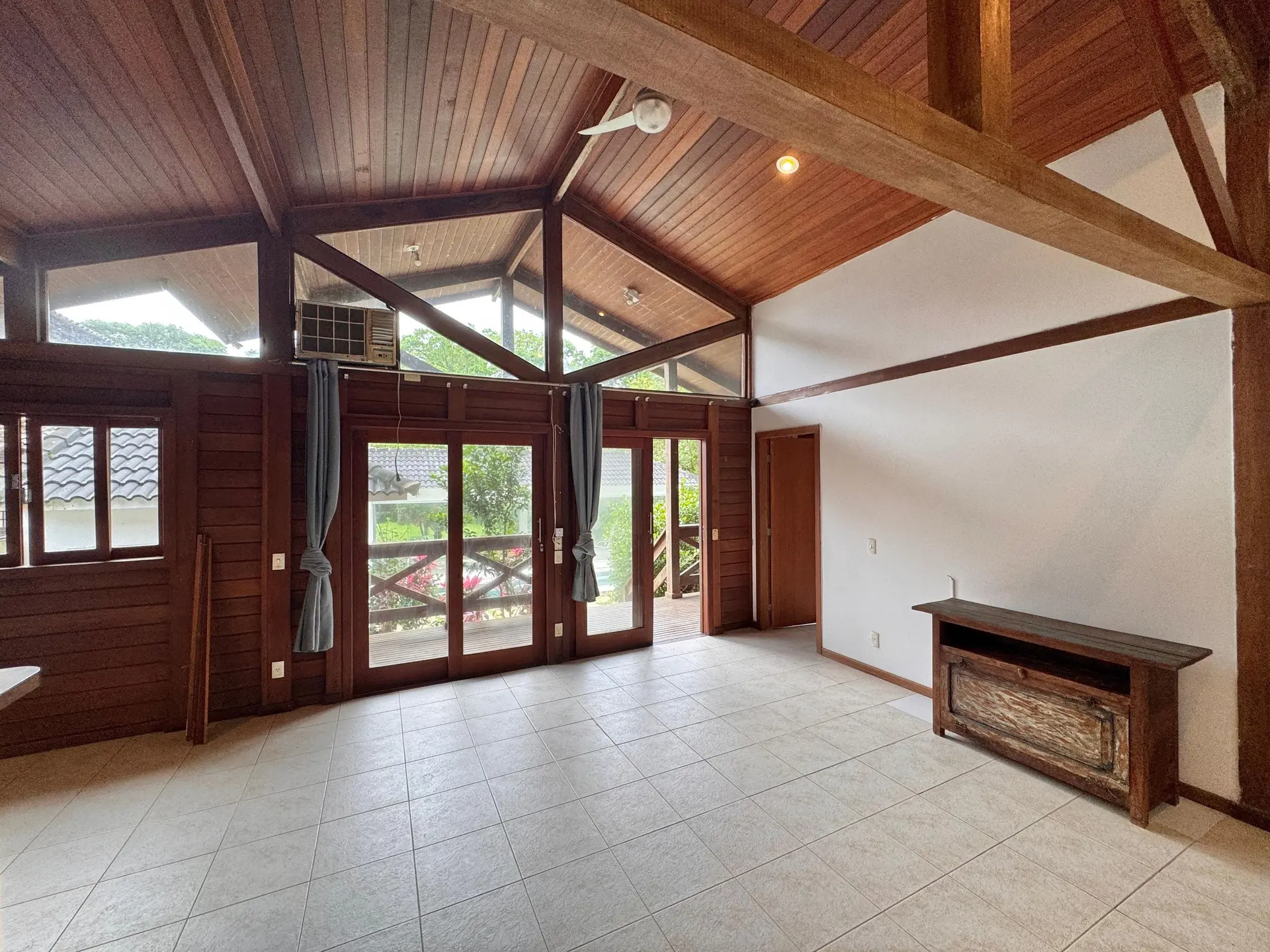 2-bedroom house with a garden in Rio de Janeiro — photo 19