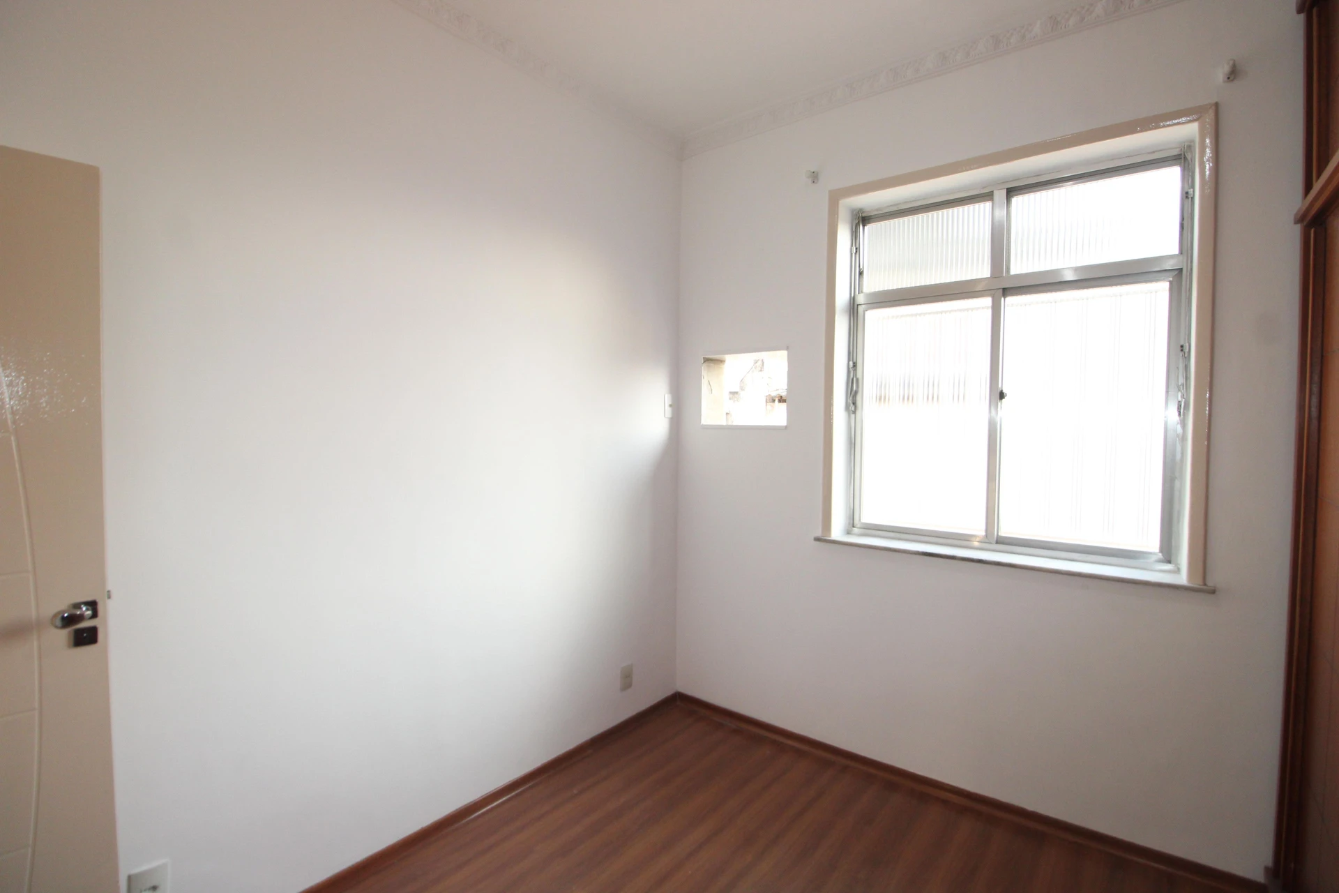 Apartment, 86 m², with wood or laminate floors — photo 12