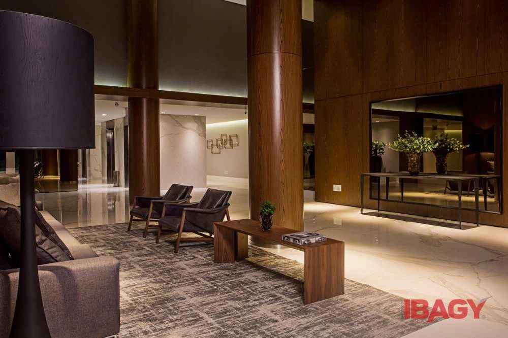184 m² apartment with 3 bedrooms and private BBQ area — photo 3