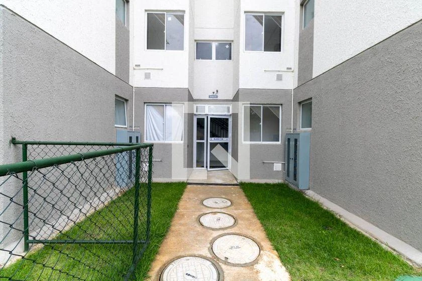 2-bedroom apartment in a building with a gym — photo 3