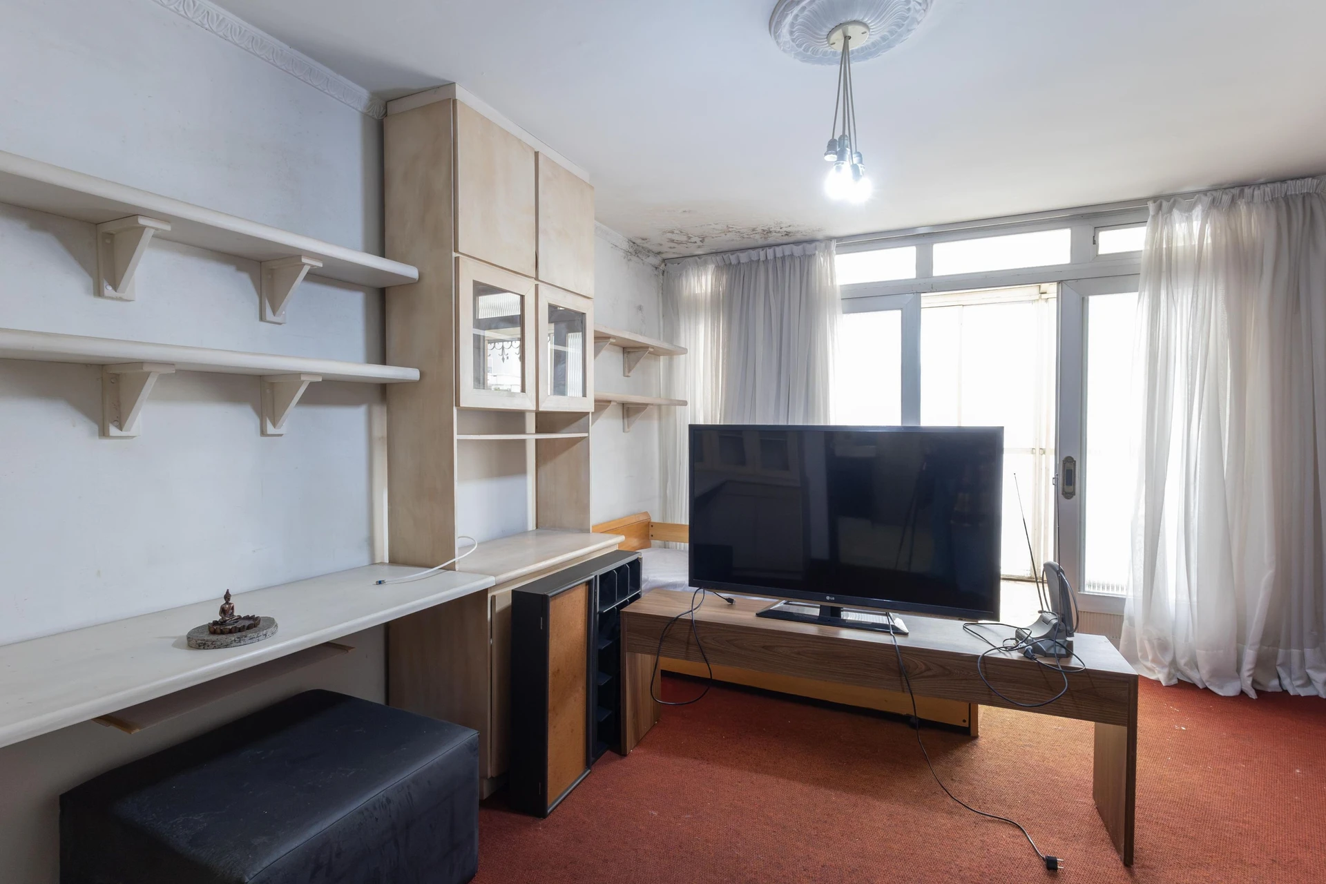 Furnished apartment with 3 bedrooms and 1 en-suite — photo 5
