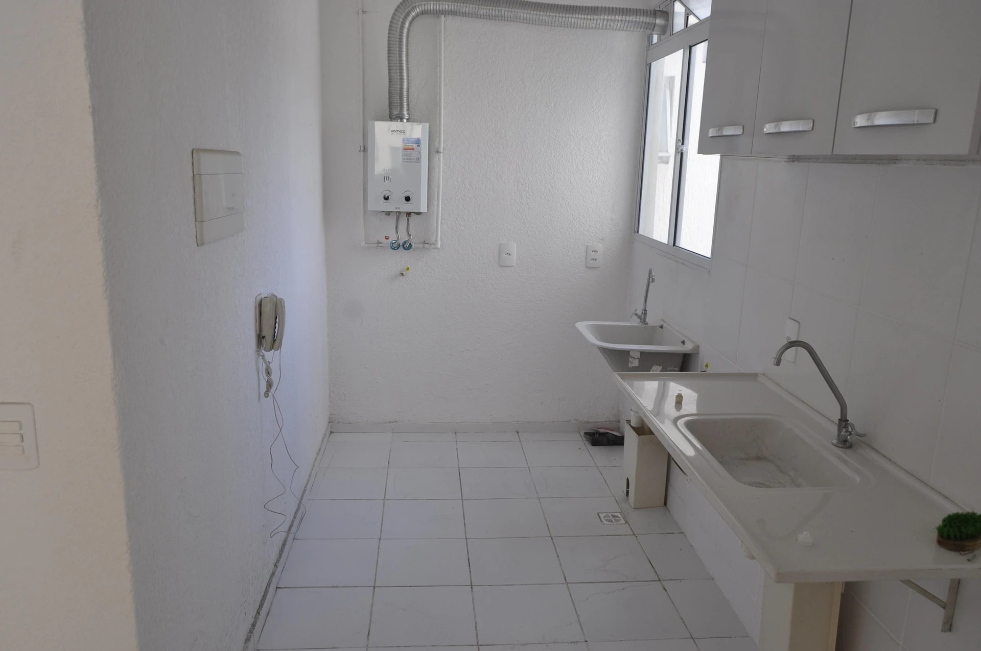 Apartment with 2 bedrooms, balcony and private garden