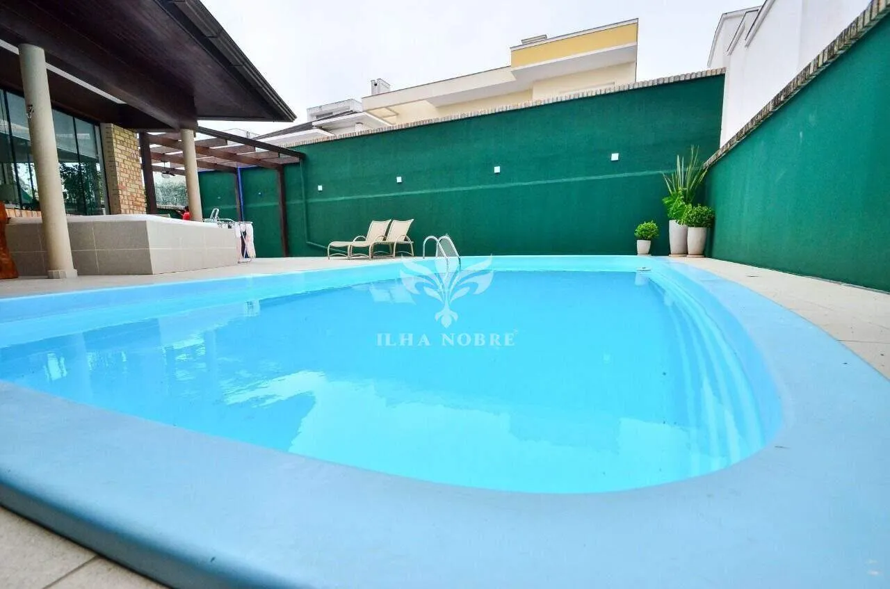 Casa mobiliada com 7 quartos e piscina ao ar livre — photo 82