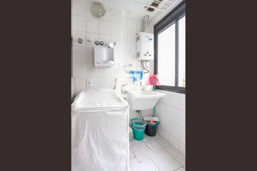 Furnished 85 m² apartment with 2 bedrooms and 2 bathrooms — photo 28
