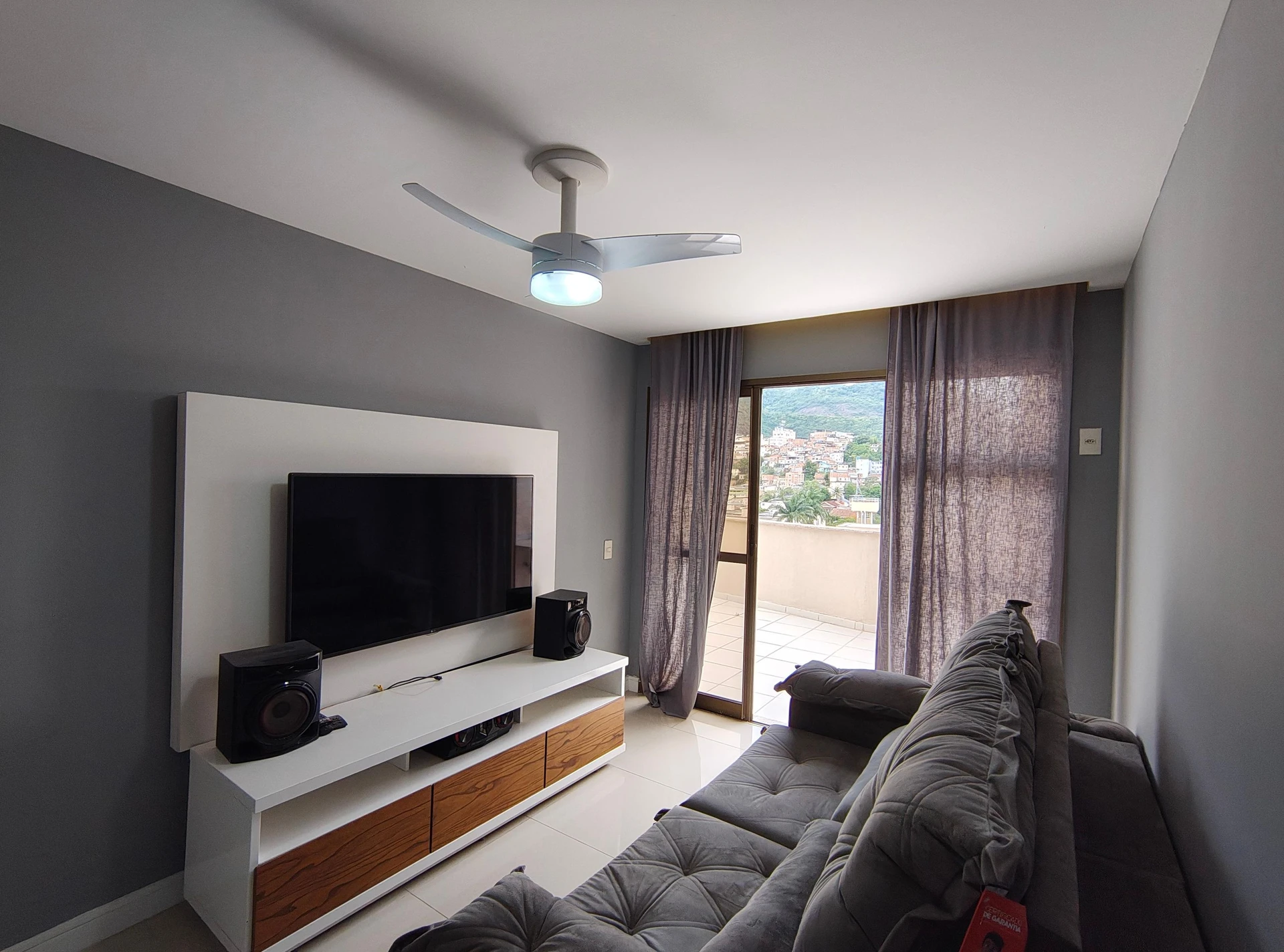 Rental apartment with 3 bedrooms and 4 bathrooms