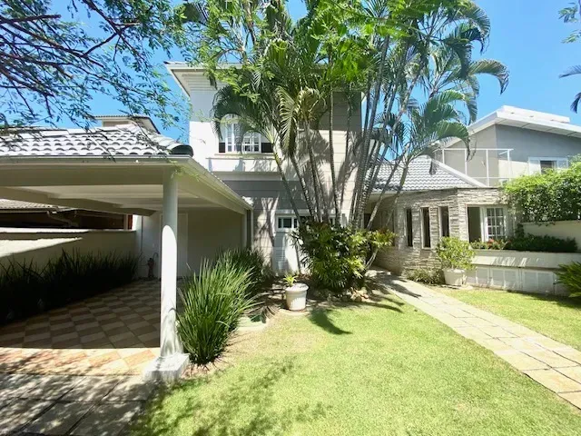 Casa com 4 dormitórios e 5 banheiros, com garagem — photo 47