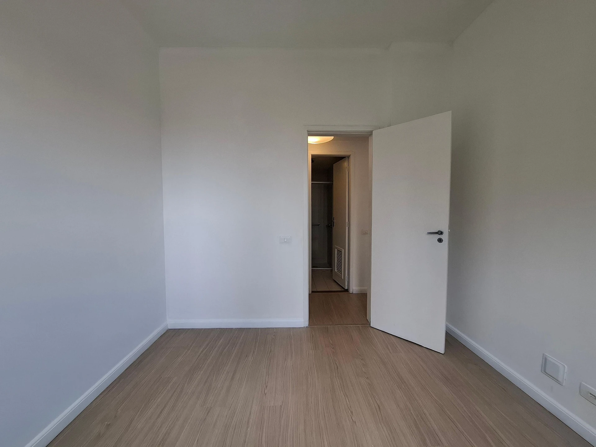 2 quartos e janelas do piso ao teto: apartamento de 75 m² — photo 13