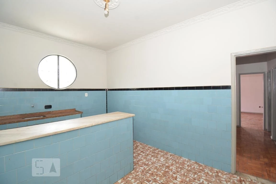 Wood or laminate floors in a 2-bedroom house, 100 m² — photo 14