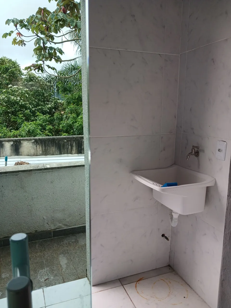 2-bedroom house with a washing machine — photo 4