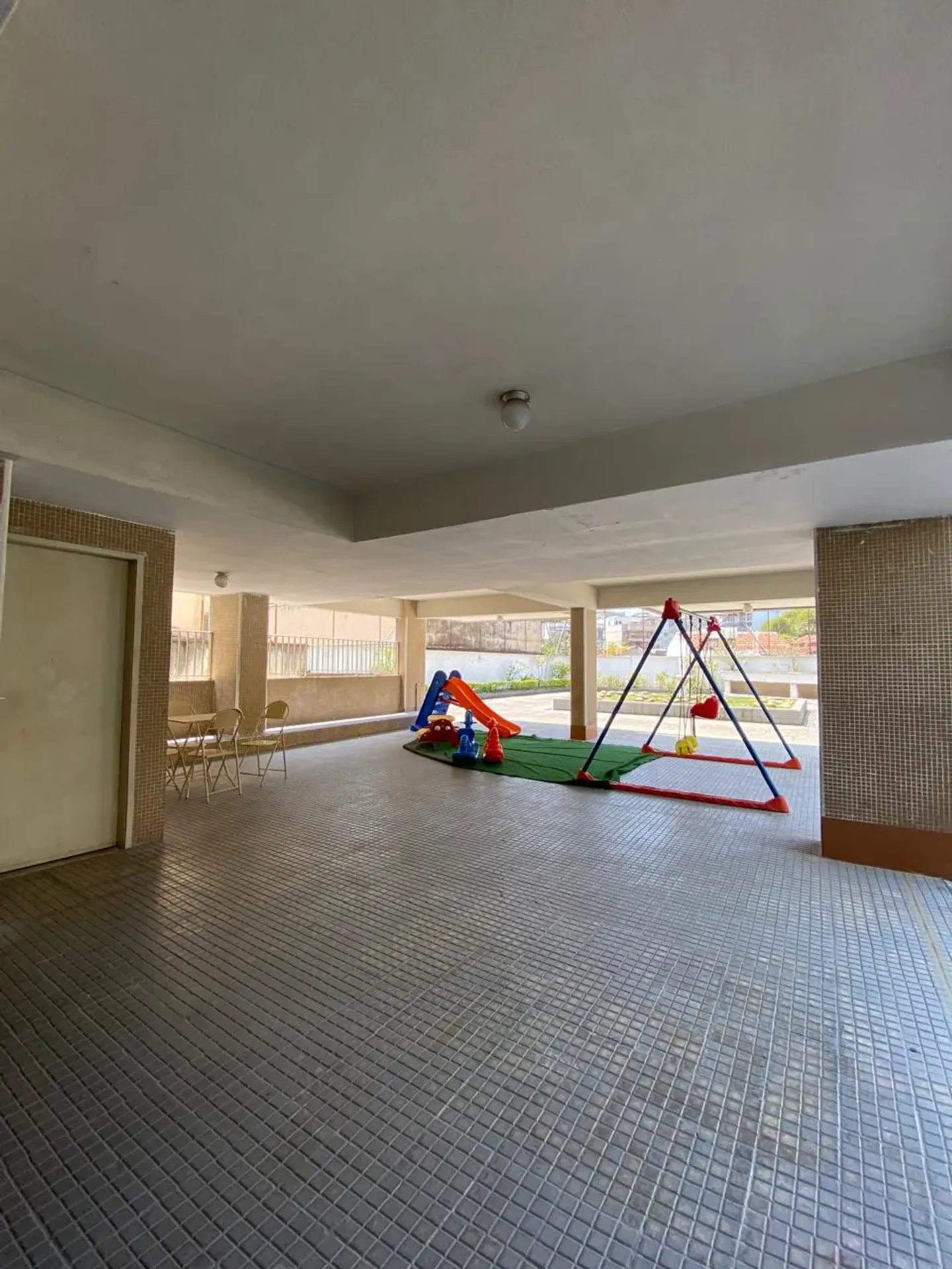 Пральна машина та 2 спальні: квартира 90 м² — photo 38