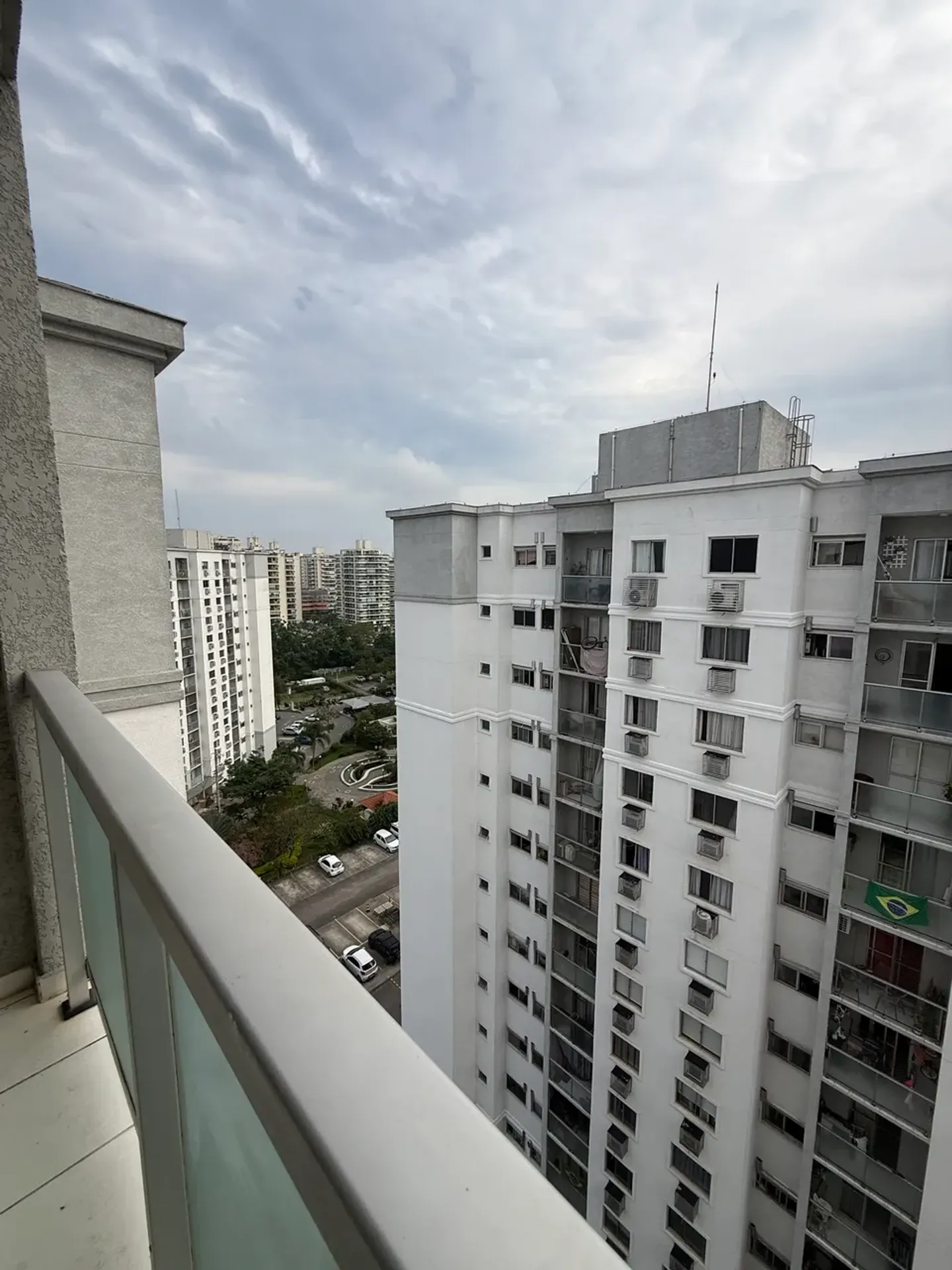 Apartamento de 2 quartos em condomínio com academia — photo 11