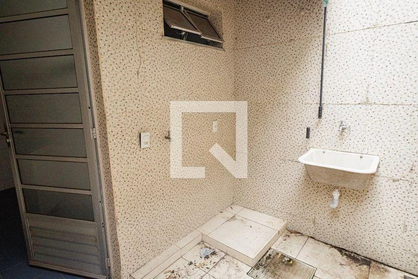 Condo house with 2 bedrooms and a 45 m² yard — photo 9