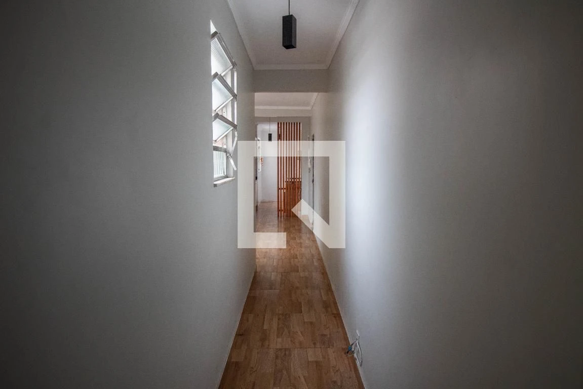 Apartment, 71 m², with wood or laminate floors — photo 4