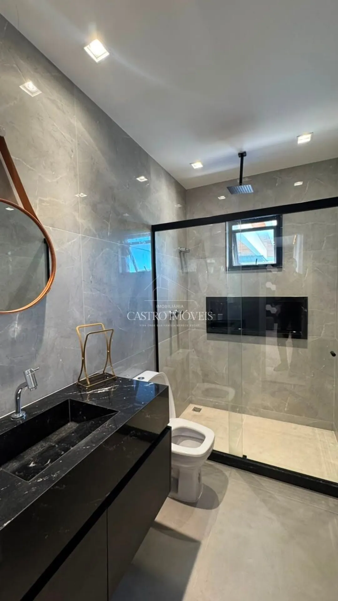 540 m² triplex house with 4 en-suite bedrooms — photo 25