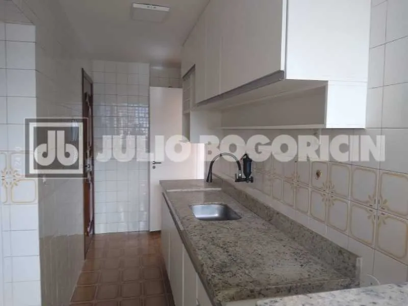 Apartamento de 2 quartos com vista para as montanhas — photo 17